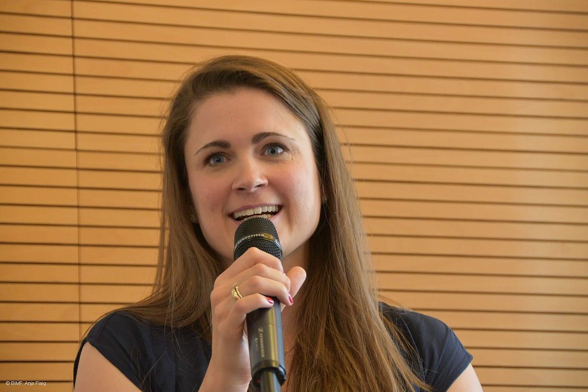 Dr. Johanna Graf